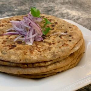 Pyaz paratha 1Pc.